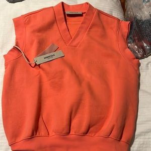 ESSENTIAL VEST